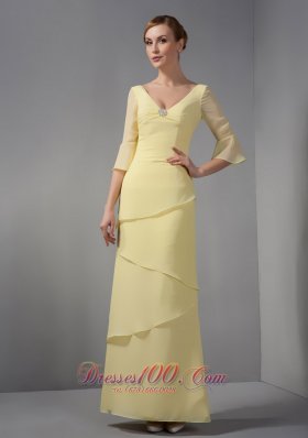 Popular Simple Yellow Mother Of The Bride Dress Column V-neck Ruch Ankle-length Chiffon