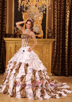 Popular Beautiful Gorgeous Quinceanera Dress Strapless Brush Train Taffeta and Zebra White Ball Gown