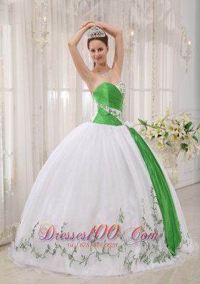 Popular Cute White Quinceanera Dress Strapless Ruffles Organza and Zebra Ball Gown