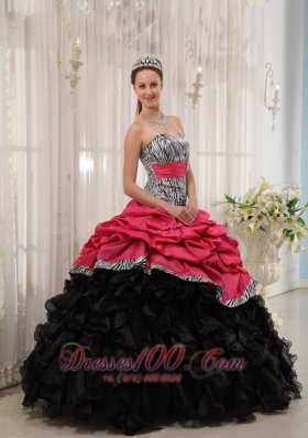 Popular Pretty Brand New Red and Black Quinceanera Dress Sweetheart Ball Gown