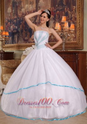 Gorgeous White Quinceanera Dress Strapless Organza Beading Ball Gown