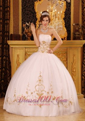 White Ball Gown Strapless Floor-length Satin and Organza Appliques Quinceanera Dress Fashion