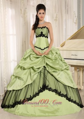 Yellow Green and Black Pick-ups Appliques Quinceanera Dress For Custom Made In Kamuela City Hawaii Taffeta Fashion