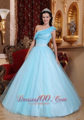 Cheap Fashionable Light Blue Quinceanera Dress One Shoulder Tulle Ruch A-line