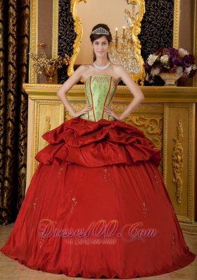 Remarkable Red Quinceanera Dress Strapless Appliques Taffeta Ball Gown