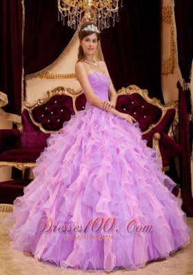 Inexpensive Lavender Quinceanera Dress Sweetheart Organza Beading Ball Gown