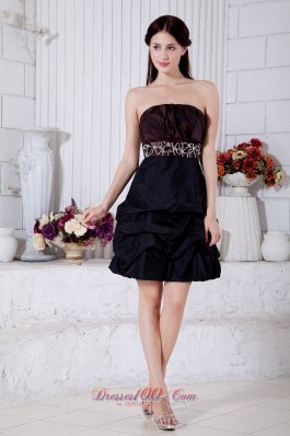 Burgundy and Navy Blue A-line Strapless Mini-length Taffeta Beading Prom / Homecoming Dress