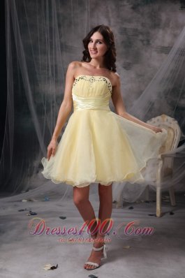 Remarkable Light Yellow Cocktail Dress A-line Strapless Beading and Ruch Orangza Knee-length  Under 100