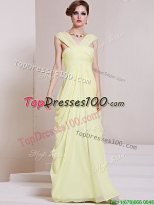 Light Yellow Chiffon Criss Cross V-neck Sleeveless Floor Length Prom Dresses Ruching