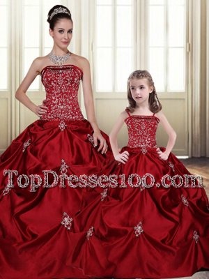Best Selling Embroidery Pick Ups Floor Length Wine Red Vestidos de Quinceanera Strapless Sleeveless Lace Up