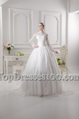 White A-line Lace Wedding Dress Zipper Lace Long Sleeves