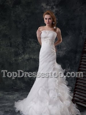 Clearance White A-line Beading and Appliques and Ruching Wedding Gown Lace Up Organza Sleeveless
