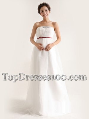 Sleeveless Chiffon With Brush Train Side Zipper Bridal Gown in White for with Beading