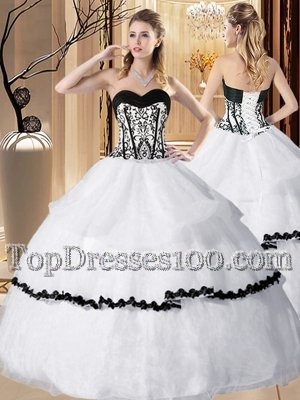 Elegant Ruffled Ball Gowns Sweet 16 Dresses White Sweetheart Organza Sleeveless Floor Length Lace Up