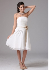 Simple Empire Strapless Bridesmaid Dress With Sash Ruched Decorate Bust Knee-length