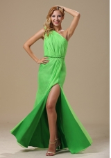 High Slit Spring Green One Shoulder and Ruched Bodice For Prom Dress