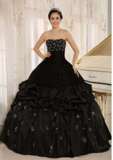 Appliques Decorate On Taffeta Strapless Black Quinceanera Dress