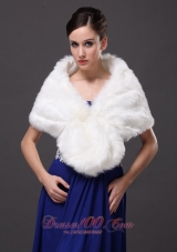 Button Gorgeous Faux Fur Trumpet/ Mermaid V-neck Wraps / Shawls