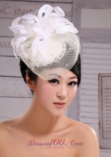 Fashion White Feather And Net Pearl Tire Fascinators