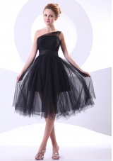 One Shoulder Black Tulle A-line Knee-length 2013 Prom Dress