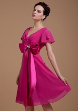Fuchsia Mother of the Bride Dress With Bowknot Short Sleeves Knee-length Chiffon