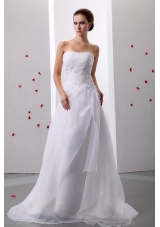 Appliques A-Line / Princess Organza Strapless Brush / Sweep Train Wedding Dress