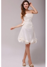 A-line Strapless Ruching Taffeta Knee-length Wedding Dress