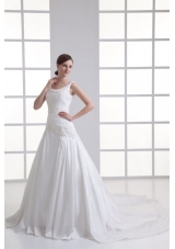 Luxurious A-line Scoop Chapel Train Wedding Dress with Appliques