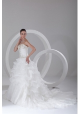 A-Line Sweetheart Organza Appliques Wedding Dress with Chapel Train