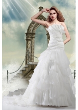 2014 A Line Court Train Appliques Wedding Dresses with Strapless