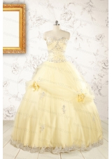 2015 Cute Beading Light Yellow Quinceanera Dresses