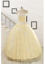 Luxurious Sweetheart Appliques Sweet 16 Dresses in Light Yellow