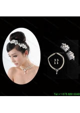 Dignified Necklace and Earings Jewelry Set Including Hairpins
