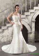 2015 Luxurious Mermaid Strapless Wedding Dress with Ruching and Beading