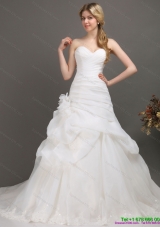 White Sweetheart Ruching Bridal Gowns with Chapel Train and Hand Made Flower