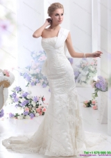 2015 Beautiful White Mermaid Wedding Dress with Court Train and Lace