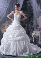 2016 Romantic Ball Gown Strapless Wedding Dresses with Appliques