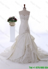 Custom Made Embroidery Wedding Dresses with Court Train