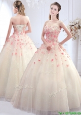 Pretty Sweetheart Wedding Dress with Applique Decorated Skirt