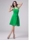 Glittering Ruching Mother of Groom Dress Green Zipper Short Sleeves Knee Length