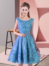Sleeveless Knee Length Belt Lace Up Prom Gown with Baby Blue