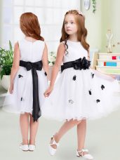 Nice White Scoop Zipper Appliques and Hand Made Flower Flower Girl Dresses Sleeveless