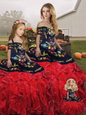 Hot Sale Red And Black Ball Gowns Organza Off The Shoulder Sleeveless Embroidery and Ruffles Floor Length Lace Up Sweet 16 Dresses