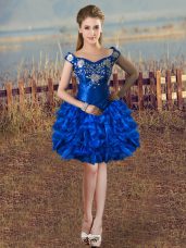 Sweet Knee Length Royal Blue Prom Party Dress Off The Shoulder Sleeveless Lace Up