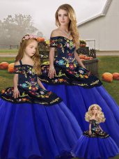 Off The Shoulder Sleeveless Quinceanera Gowns Floor Length Embroidery Royal Blue Tulle