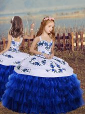 Organza Straps Sleeveless Lace Up Embroidery and Ruffled Layers Little Girl Pageant Gowns in Royal Blue