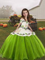 Sleeveless Floor Length Embroidery Lace Up Little Girl Pageant Gowns with Green