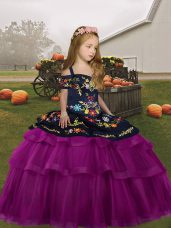 Custom Made Fuchsia Ball Gowns Embroidery Little Girls Pageant Dress Wholesale Lace Up Tulle Long Sleeves Floor Length