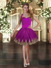 Classical Halter Top Sleeveless Tulle Prom Dress Embroidery Lace Up