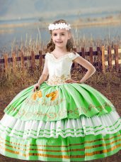 Satin Lace Up Girls Pageant Dresses Sleeveless Floor Length Embroidery